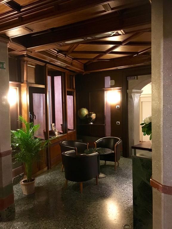 Dimora Del Barone Hotell Romagnano Sesia Eksteriør bilde